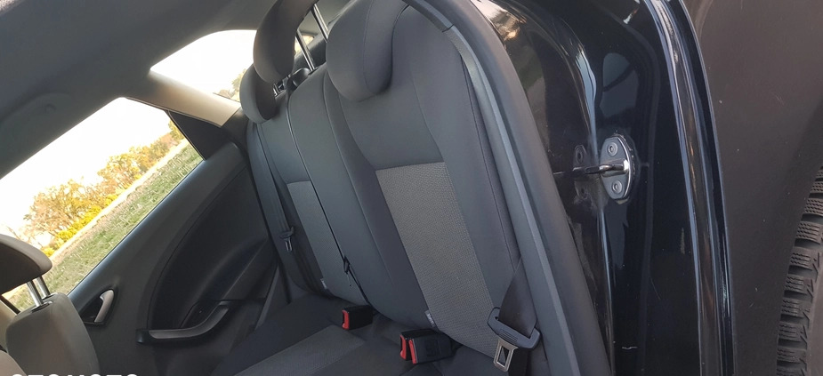 Seat Ibiza cena 15500 przebieg: 205000, rok produkcji 2011 z Wrocław małe 277